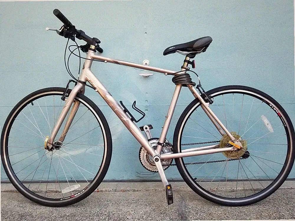 K2 Astra 3.0 beige/gold men hybrid bike, 21-inch frame 8-speed 700c